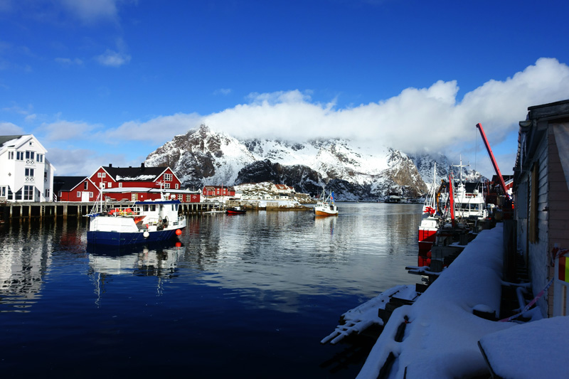 Lofoten_18_E10_12_Henningsvaer