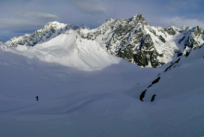 Tete entre Deux Sauts e Gran Jorasses, viste salendo al col di Malatrà