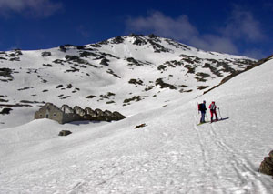 Le caserme sotto la Cima